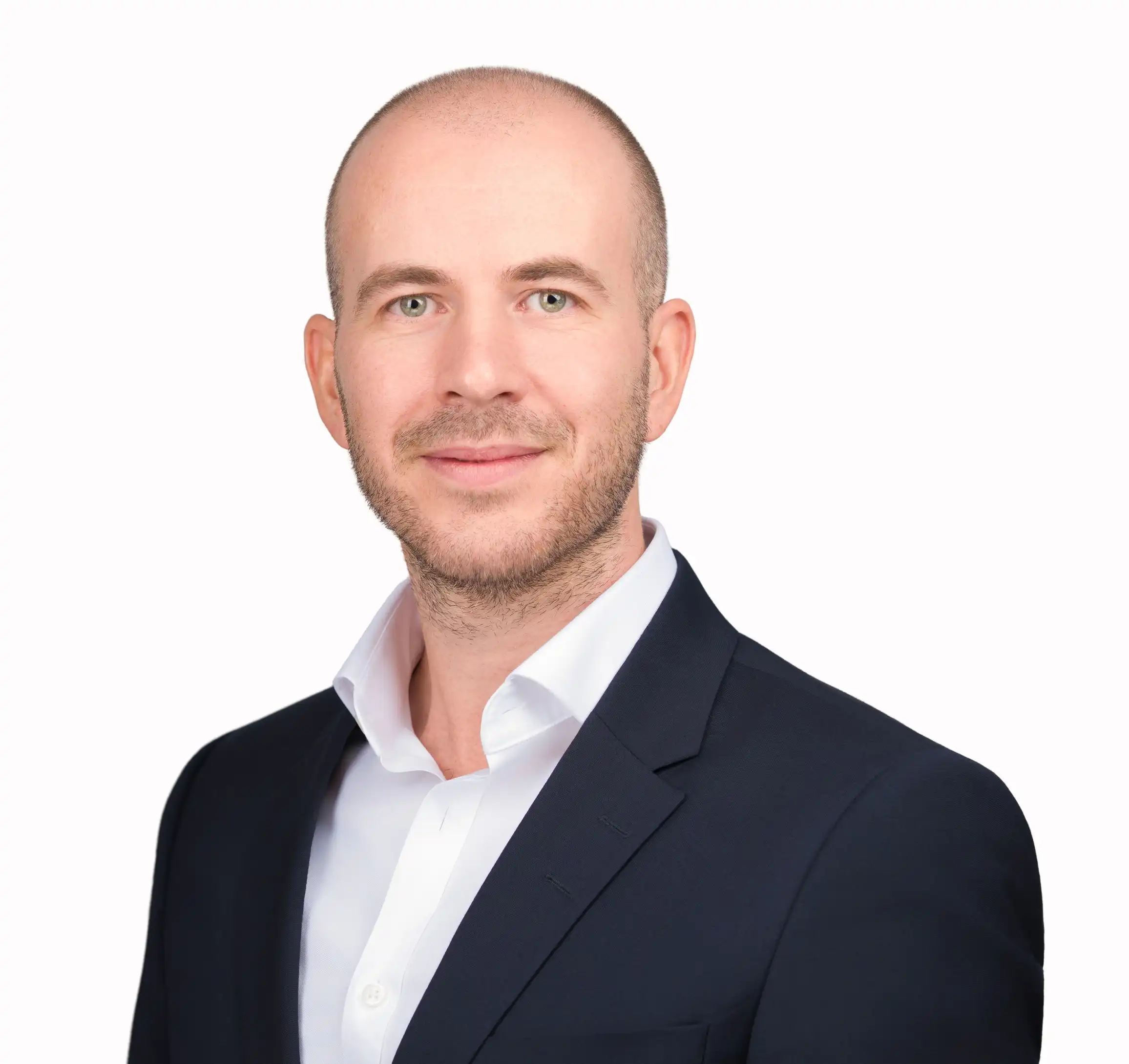 Get the best LinkedIn headshots in NYC by LinkedIn headshots NYC photographer Headshot Specialist