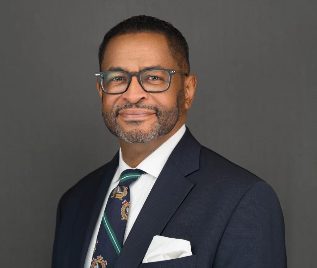 CORPORATE HEADSHOTS NYC BY HEADSHOTS SPECIALIST RAY SINGH Park Ave NYC Headshot Photographers. Headshot photographers NYC. BEST corporate headshot photographers NYC